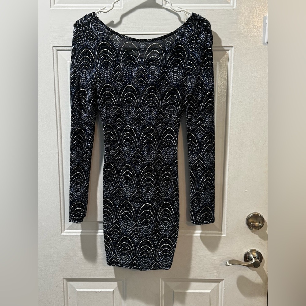 Iris Long Sleeve Black and Silver Dress Sz large